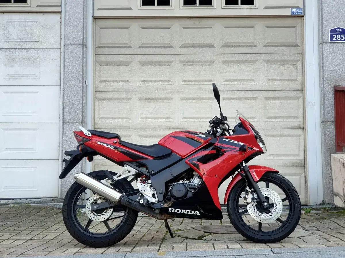 cbr cbr125 08